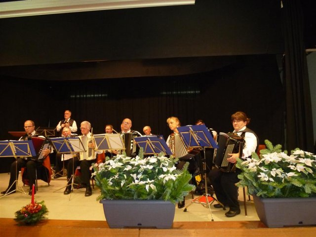 2015-12-13_95ans_les_amsi_de_la_fleur_esch_salle_ariston_ph03